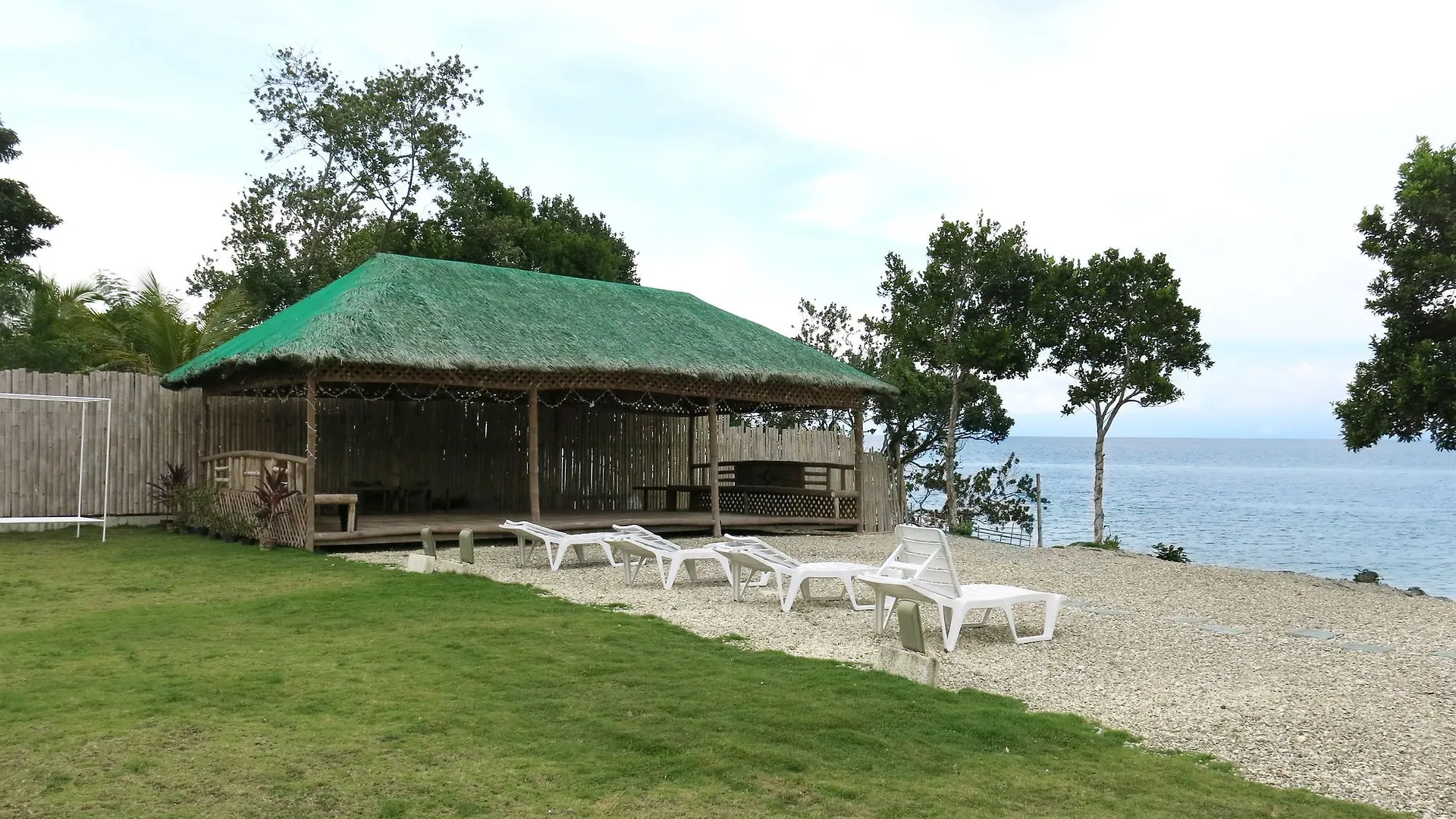 Relax Divers Bohol Tangnan 3*,